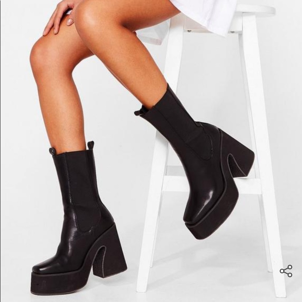NWOT Black Platform Boots